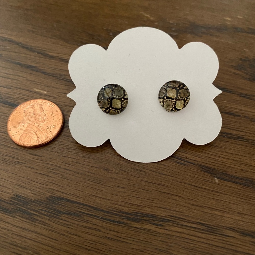 Any 3 $15 - Picture 2 of 2